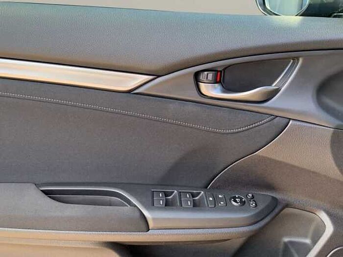 Honda Civic 1.0T Elegance Facelift M&S LED NAVI KAMERA