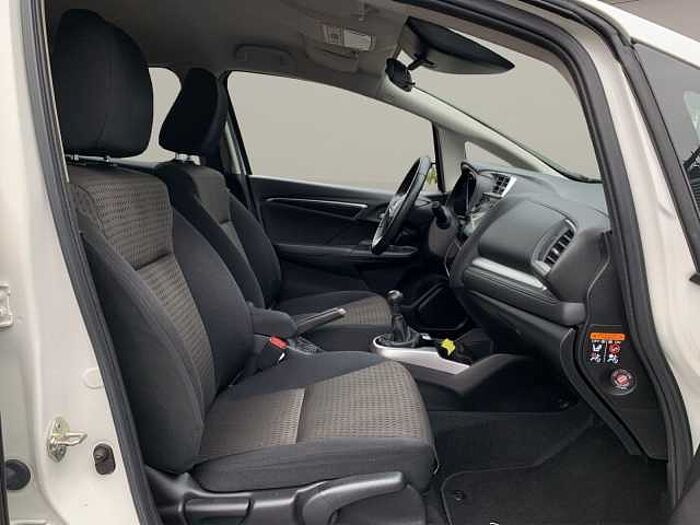 Honda Jazz 1.3 Elegance *NAVI AHK ALLWETTERREIFEN