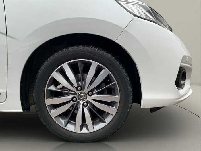 Honda Jazz 1.3 Elegance *NAVI AHK ALLWETTERREIFEN