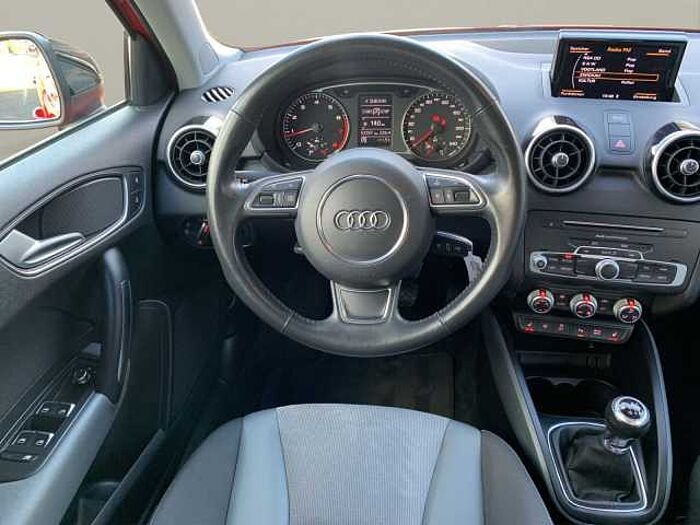 Audi A1 1.4 TSFI Sportback Sport 17-Zoll PDC Sitzheiz