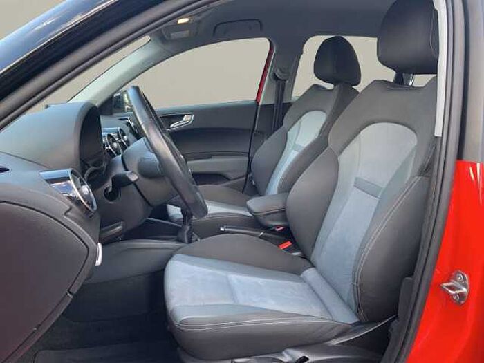 Audi A1 1.4 TSFI Sportback Sport 17-Zoll PDC Sitzheiz